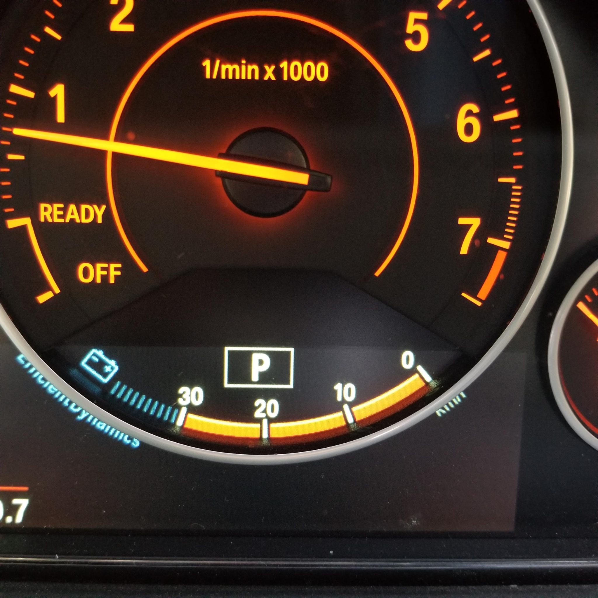 BMW 3シリーズ SOSコール異常の表示 naklife